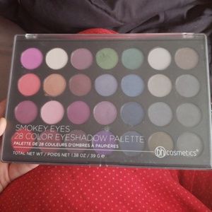 Smokey Eyes Palette